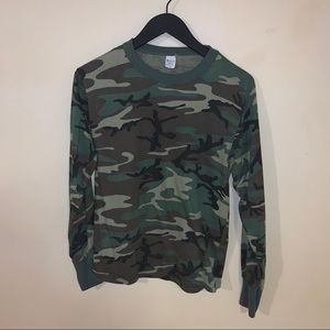 green camo long sleeve shirt